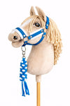 Super Hobby Horse - Hobby Horse riimu A3 valkoisella tekoturkiksella + kiinnitysnaru nyöristä valkoinen-turkoosi