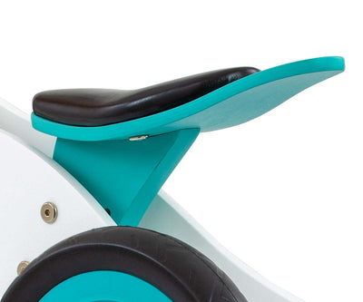 Kuva Cool Classic Mint -sävyisestä 2-in-1 -lasten ajoneuvosta.