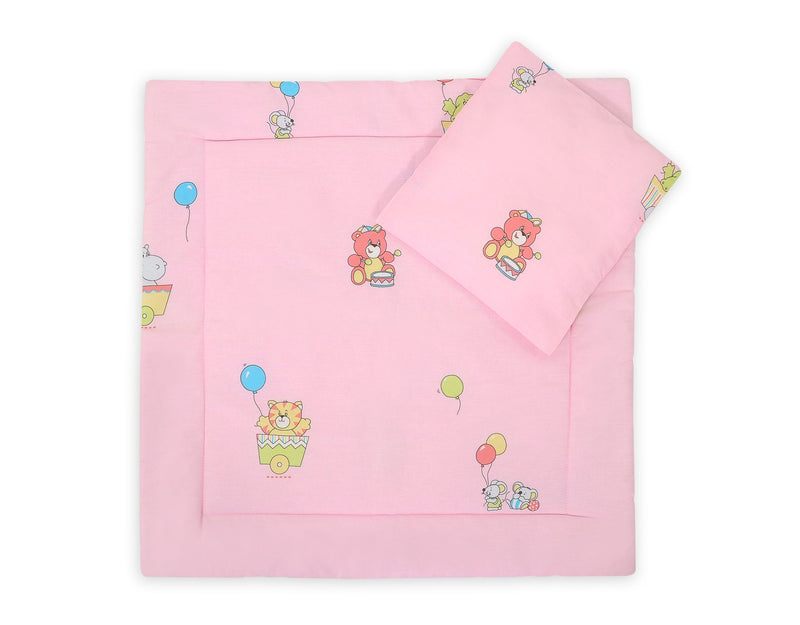 Vauvan peitto 77x77cm ja tyyny - Animals on pink