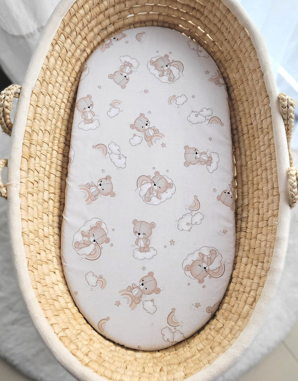 My Sweet Baby - Puuvillainen lakana Moses-korin patjaan 75x35 cm - Sateenkaari beige karhu