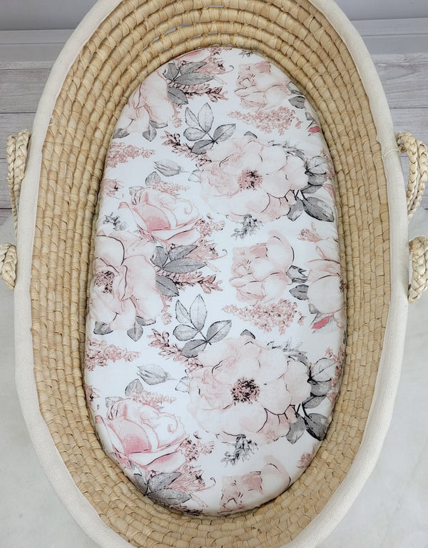 My Sweet Baby - Puuvillalakanna moses-korin patjalle 75x35 cm - Seepianväriset ruusut