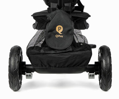 Musta kolmipyöräinen Qplay Rito Deluxe -lastenpyörä, jossa on kumirenkaat.