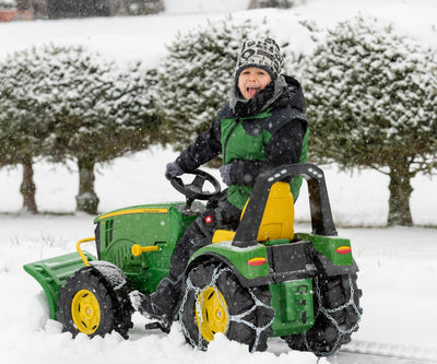 Rolly Toys 651047 -traktori, Rolly X-Track Premium John Deere 8400R, kuvassa traktori punaisena ja mustana, mukana myös kauha.