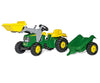 Rolly Toys 811496 -traktori Rolly Junior John Deere -merkillä, mukana kauha ja perävaunu.