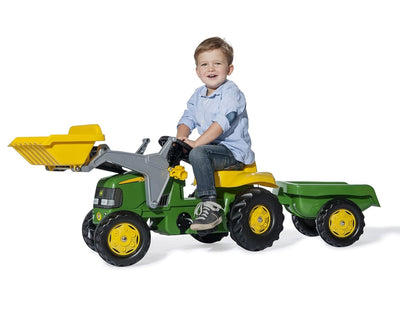 Rolly Toys 811496 traktorilelu Rolly Junior John Deere -merkillä. Mukana kauha ja perävaunu.