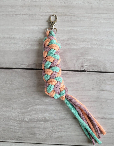 Keppihevosen riimunaru - mint/ lavender/ peach