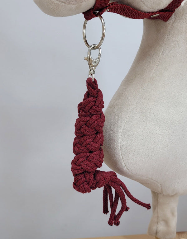 Baby Products - Hobby Horse -riimunnaru kaksinkertaisesta nyöristä viininpunainen