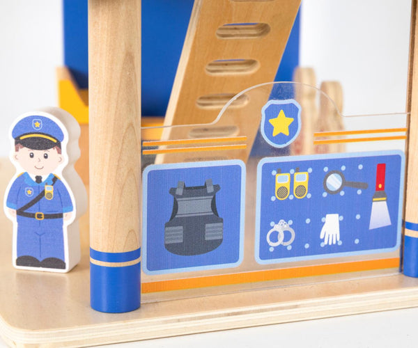 Viga - Viga puinen poliisiasema tarvikkeilla