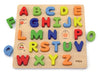 Viga 50124 puupalikka-avainpuzzle, jossa on isoja kirjaimia A:sta Ö:hön.