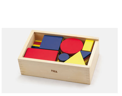 Puinen Viga 56164 Logic Blocks -pelin palikkasarja, jossa erilaisia geometrisiä muotoja eri väreissä.