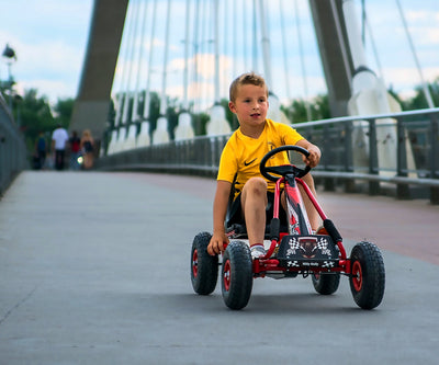 Vihreä Karting lasten polkuauto - Thor - Vuodevaatteet.fi