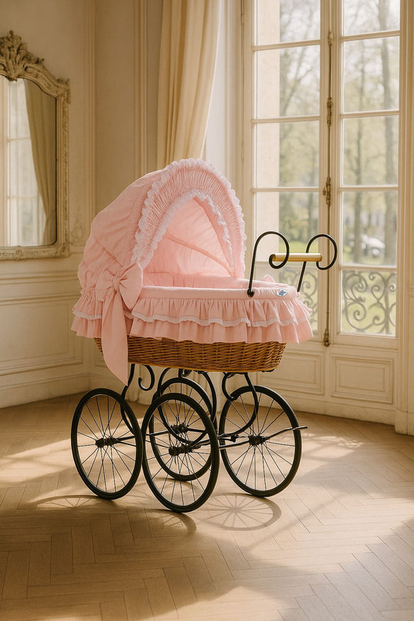 My Sweet Baby Luxury - Victoria Retro -rottinkinen vauvan kehto kuomulla luonnollinen + pinkki vuodevaatteet