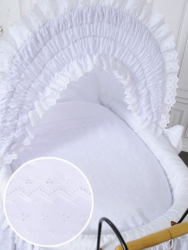 My Sweet Baby Luxury - Charlotte retro rottinkinen Moses-kori kuomulla - luonnollinen + valkoinen vuodevaatteet